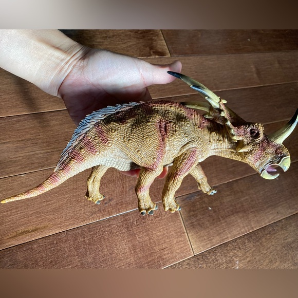 CollectA Styracosaurus Dinosaur 2017 - Picture 6 of 9